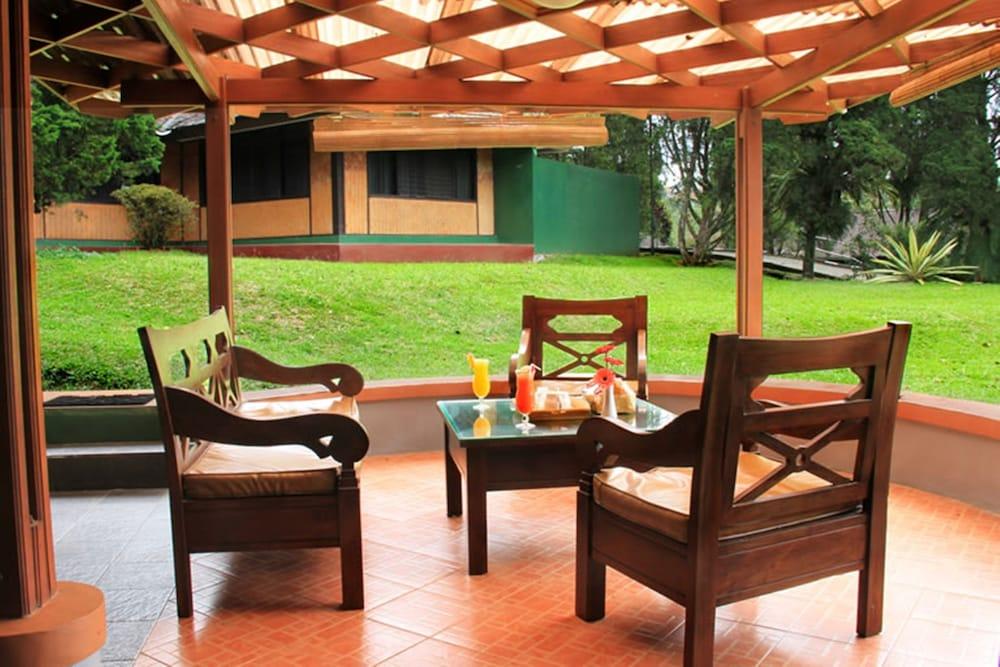 Sari Ater Hotel & Resort Ciater Buitenkant foto