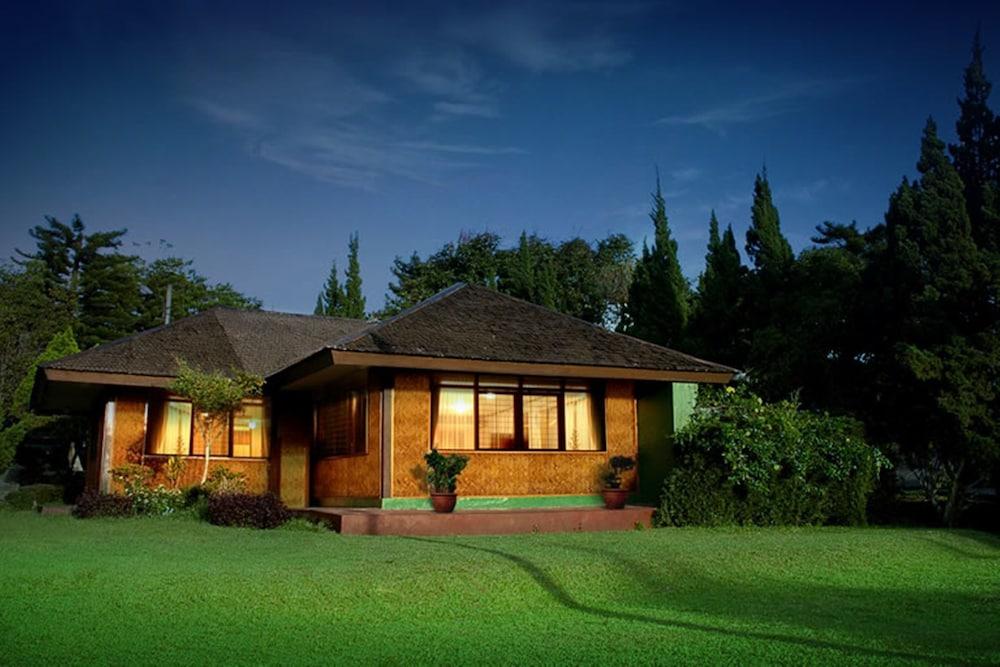 Sari Ater Hotel & Resort Ciater Buitenkant foto